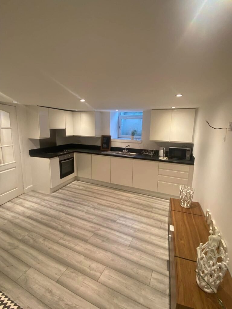 WhatsApp Image 2025-11-13 at 21.58.19 (1)