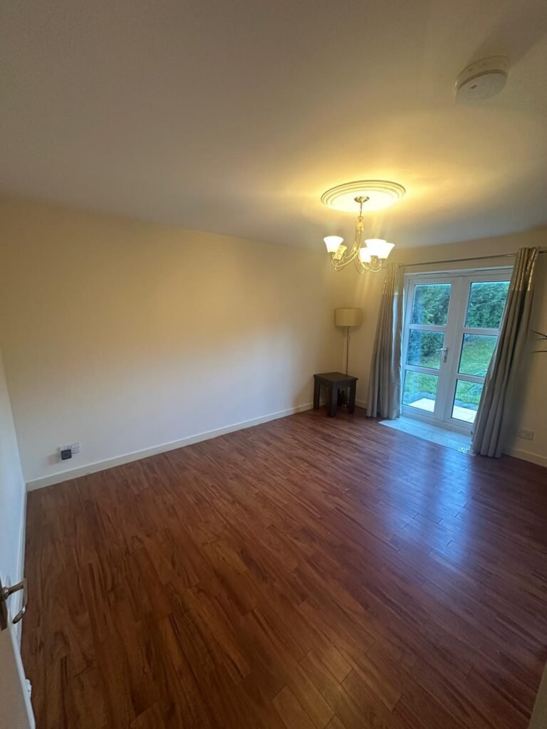 WhatsApp Image 2025-11-13 at 22.03.41 (1)