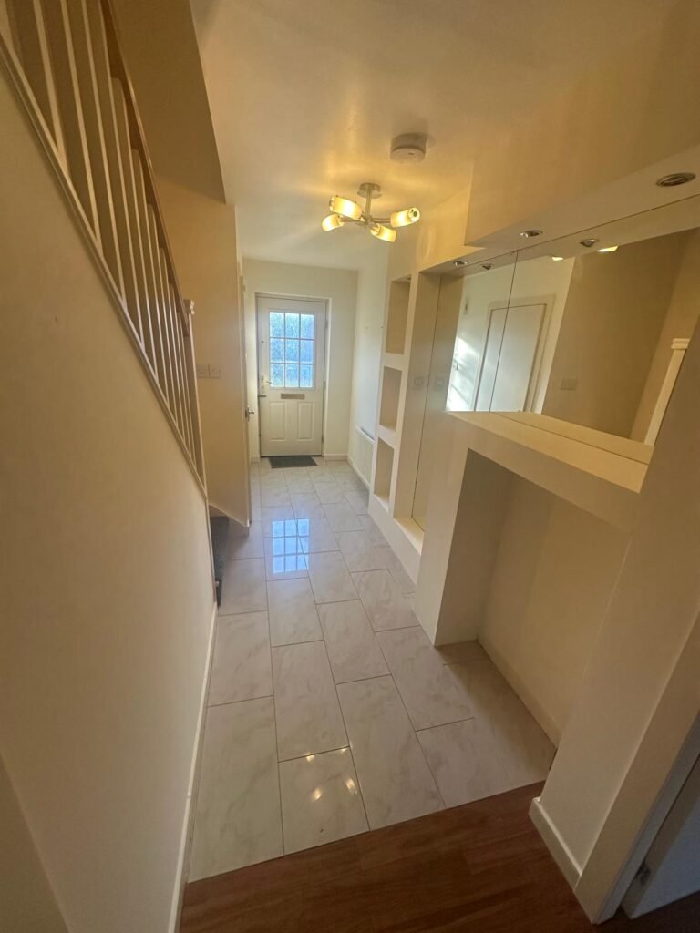 WhatsApp Image 2025-11-13 at 22.03.41 (2)