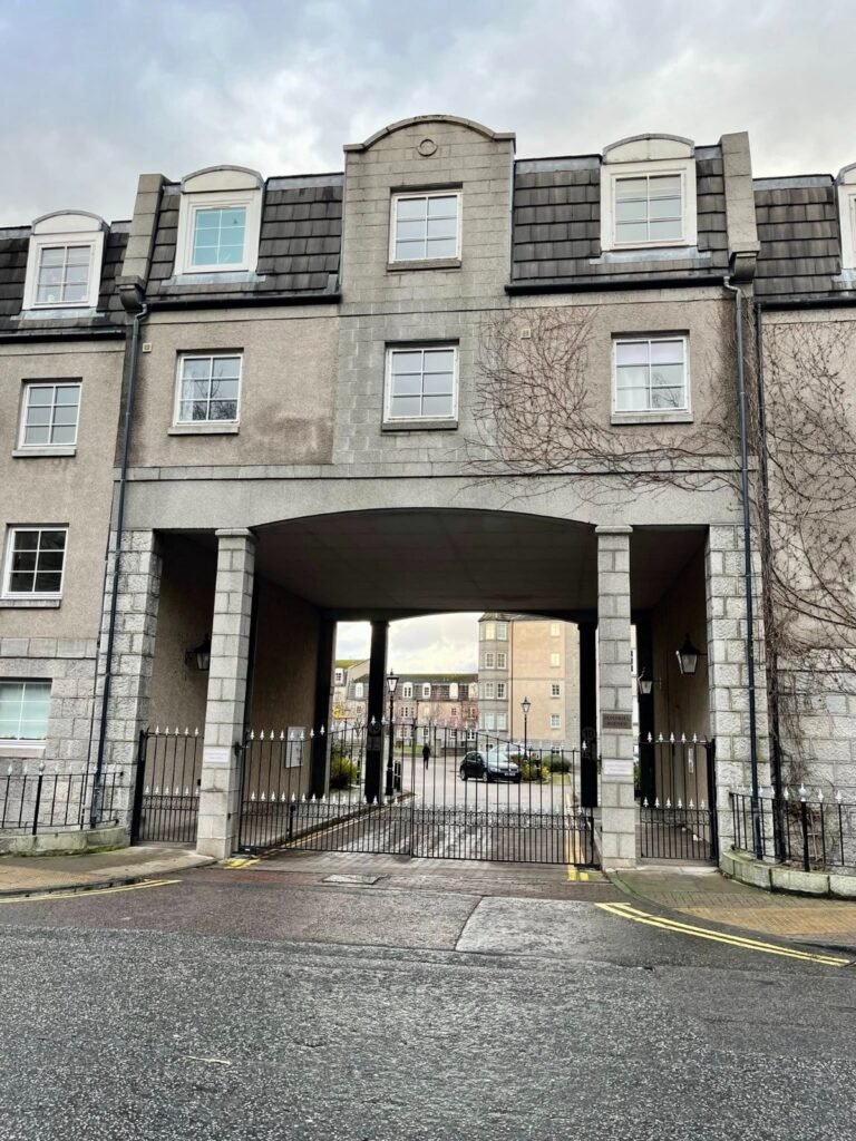 WhatsApp Image 2025-11-13 at 22.05.02