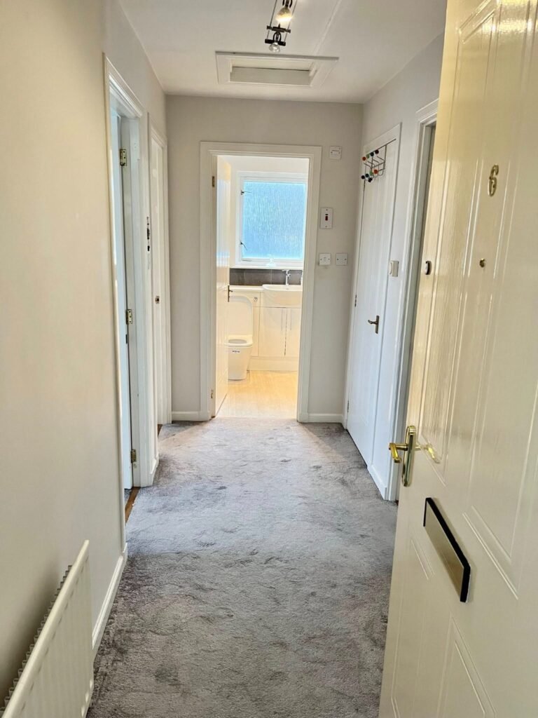 WhatsApp Image 2025-11-13 at 22.05.03 (1)