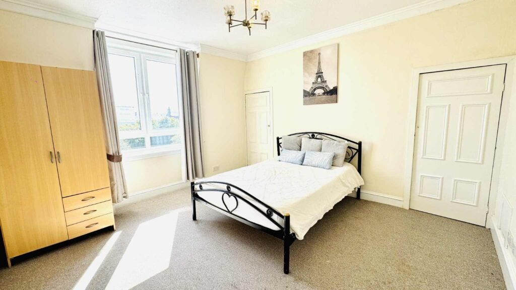 WhatsApp Image 2025-11-13 at 22.06.19