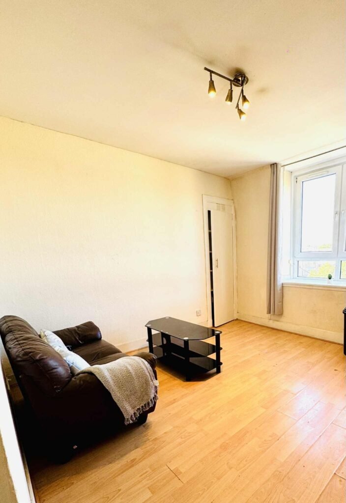 WhatsApp Image 2025-11-13 at 22.06.20 (1)