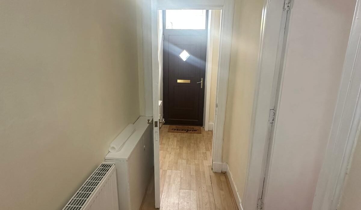 2-Bed Flat — Froghall Road, Aberdeen, AB24
